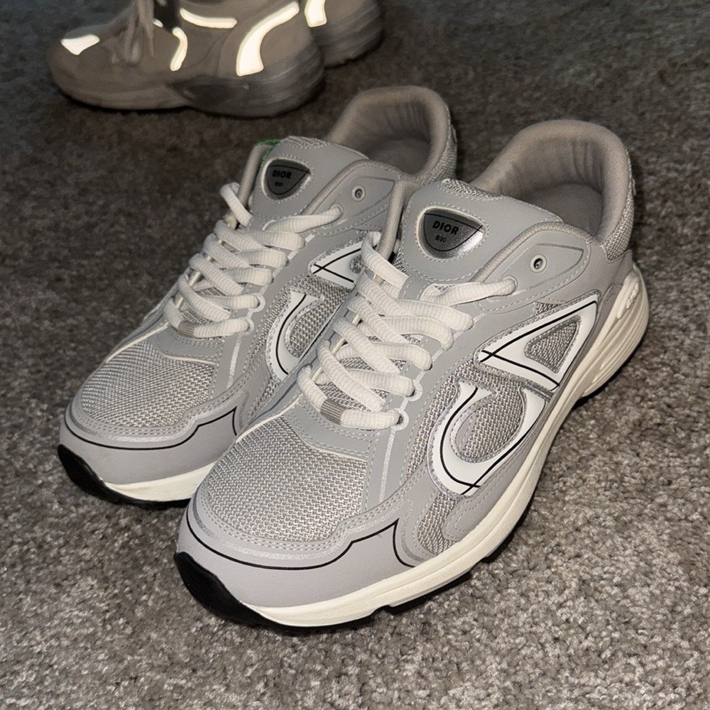 Christian Dior 2023 B-30 Cross Trainers in Silver Grey like new with box and COA - Picture 7 of 11